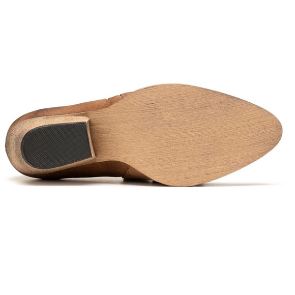 Tan Distressed Fringe Pointy Toe Boho Booties - Picture 5 of 8